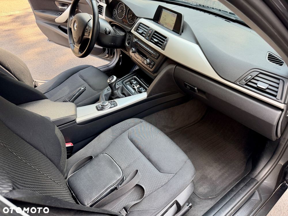 BMW Seria 3 316d Sport Line - 18