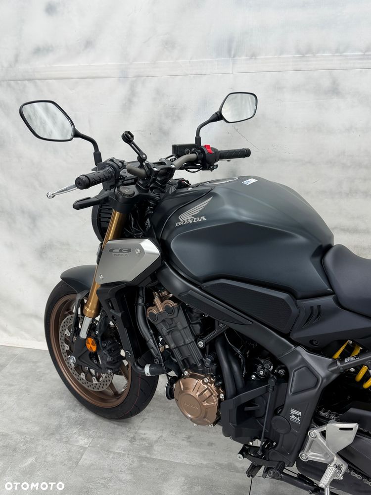 Honda CB - 21