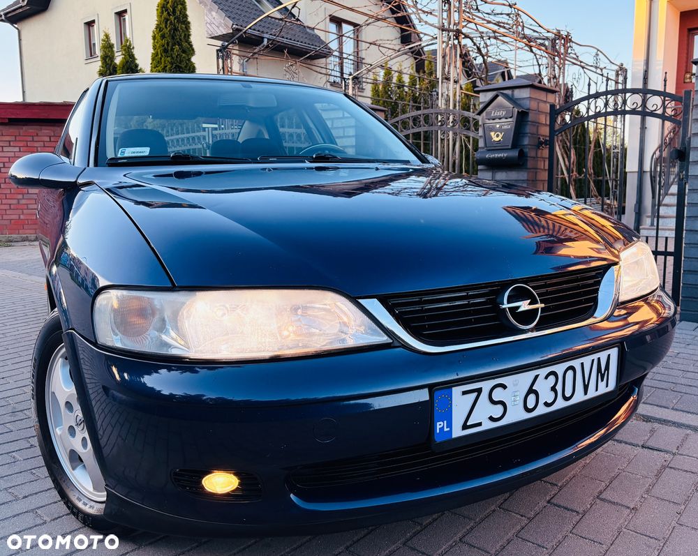 Opel Vectra 1.8 CD - 1