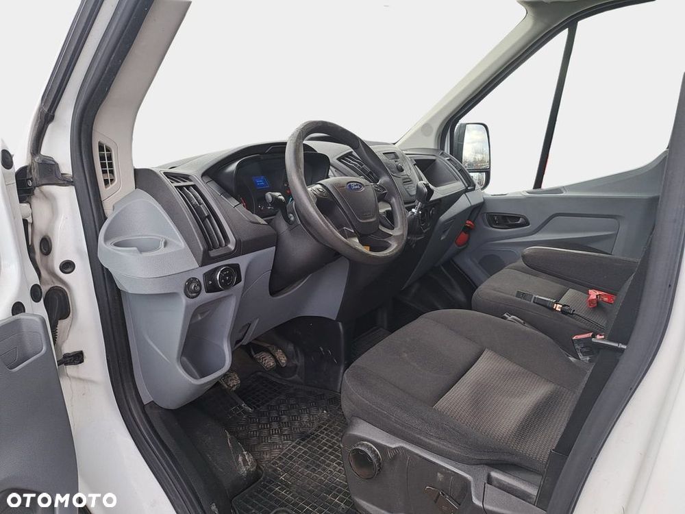 Ford Transit - 11