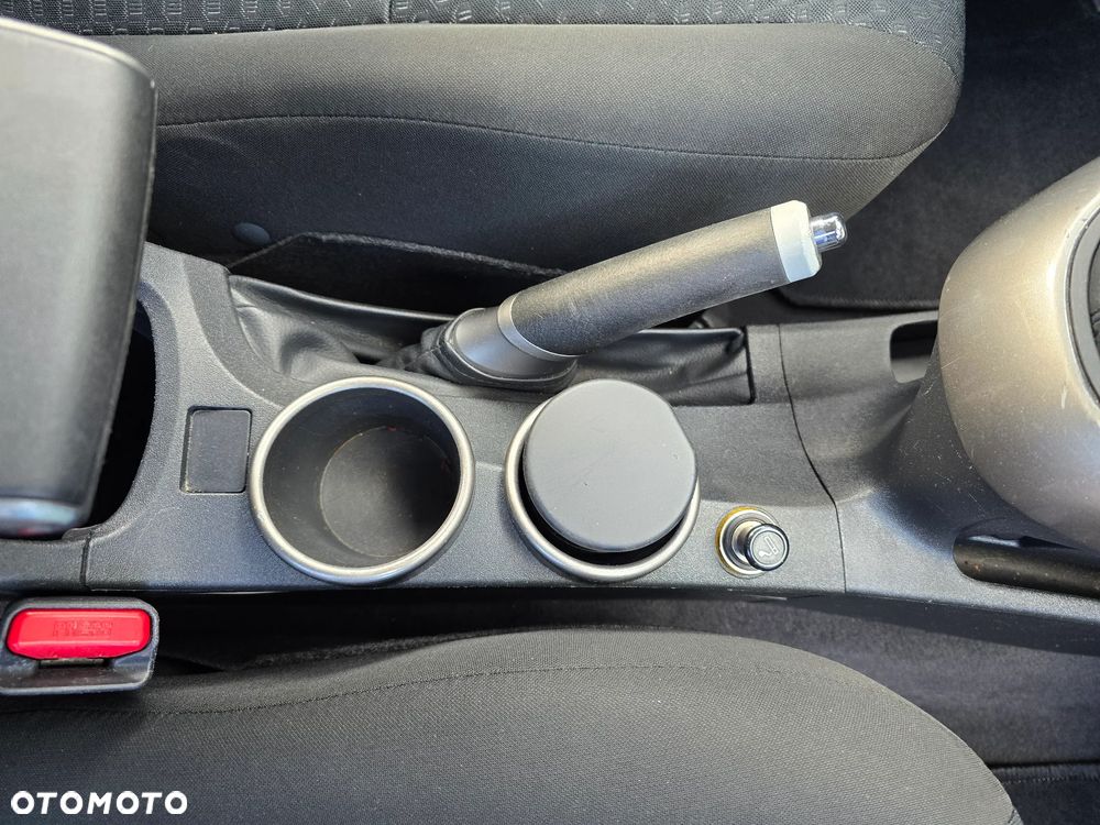 Toyota Verso 1.6 Sol EU5 - 22