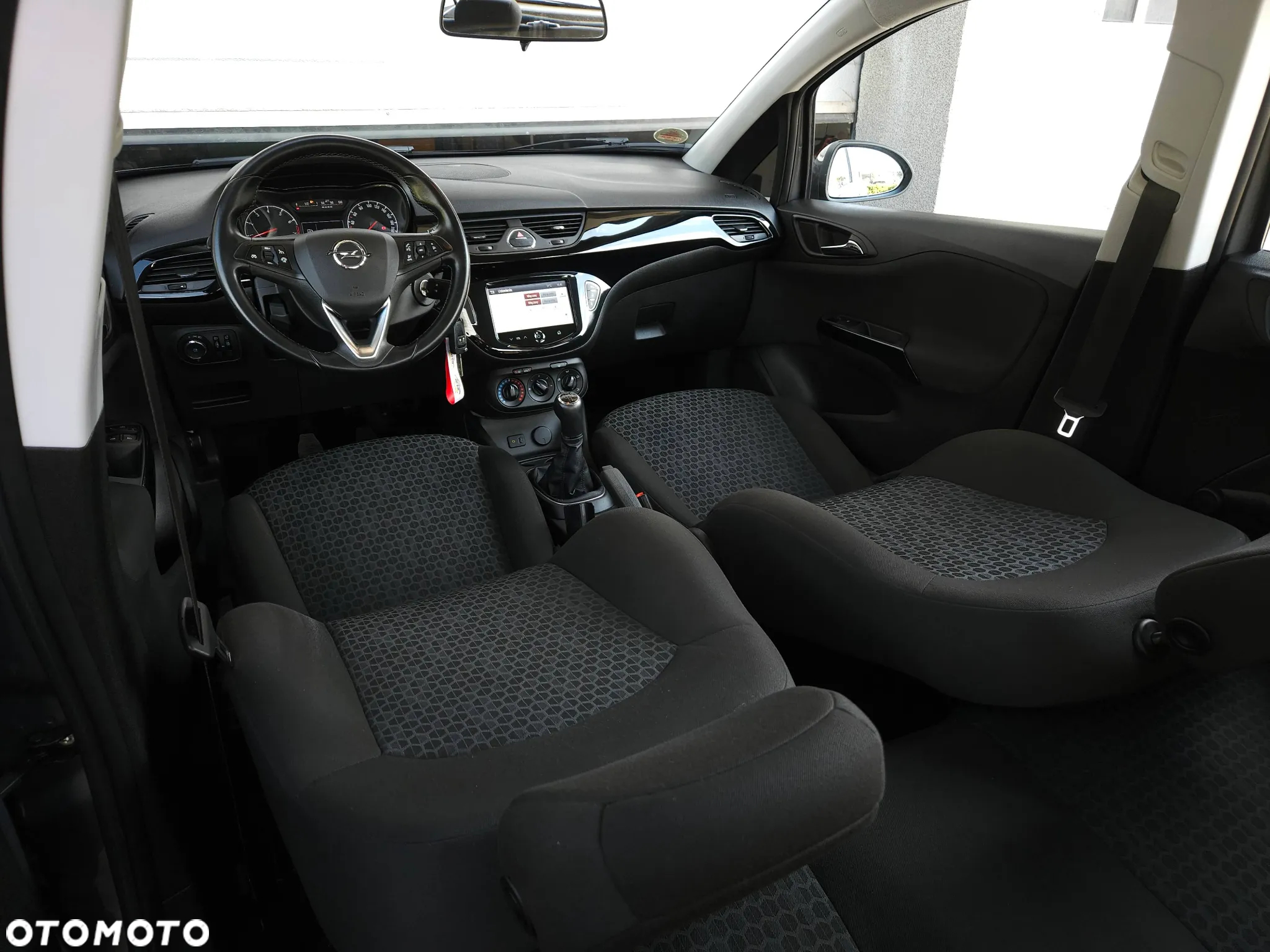 Opel Corsa 1.4 16V Cosmo - 36