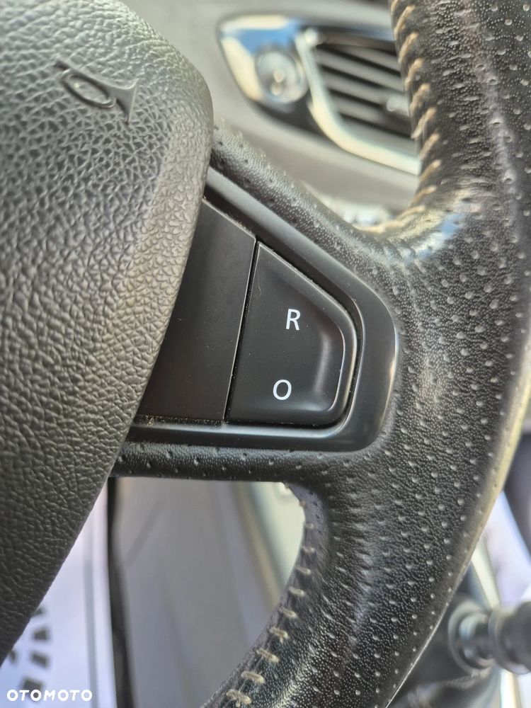 Renault Scenic Energy dCi 130 Euro 6 S&S Bose Edition - 26