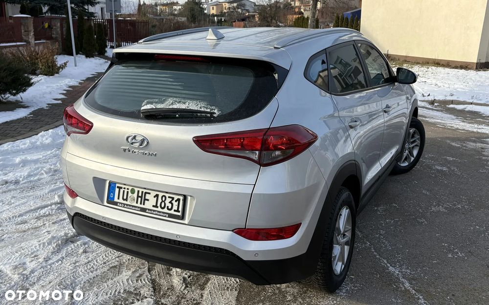 Hyundai Tucson blue 1.7 CRDi 2WD Style - 9