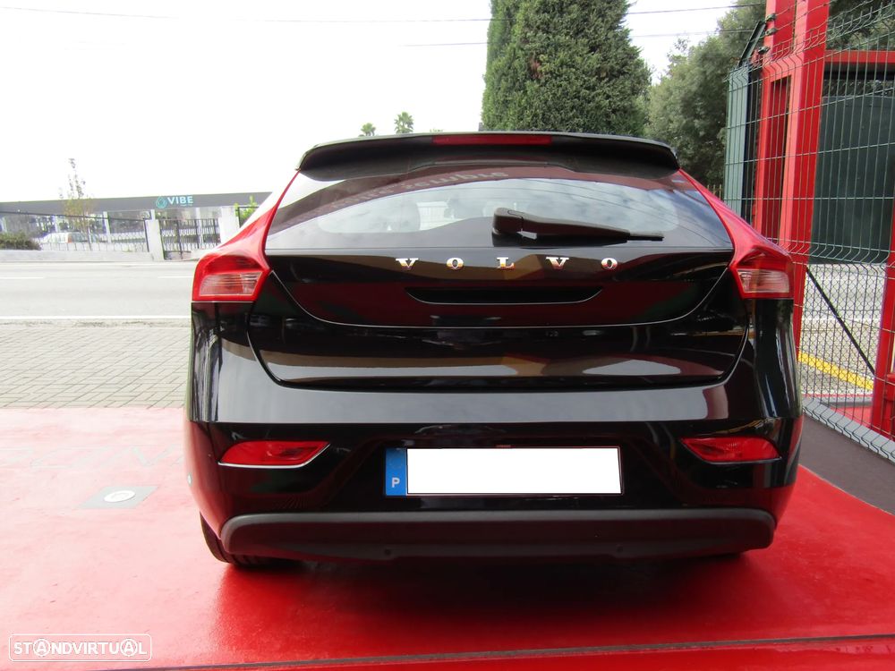 Volvo V40 2.0 D2 Kinetic - 19