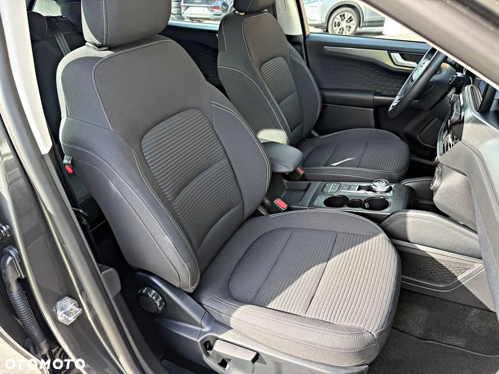 Ford Kuga 2.5 Duratec PHEV TITANIUM - 28