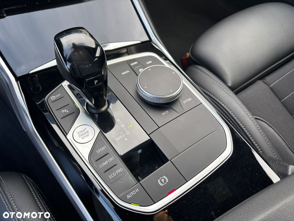 BMW Seria 3 318d Business Edition - 16