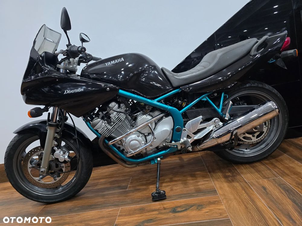 Yamaha XJ - 6
