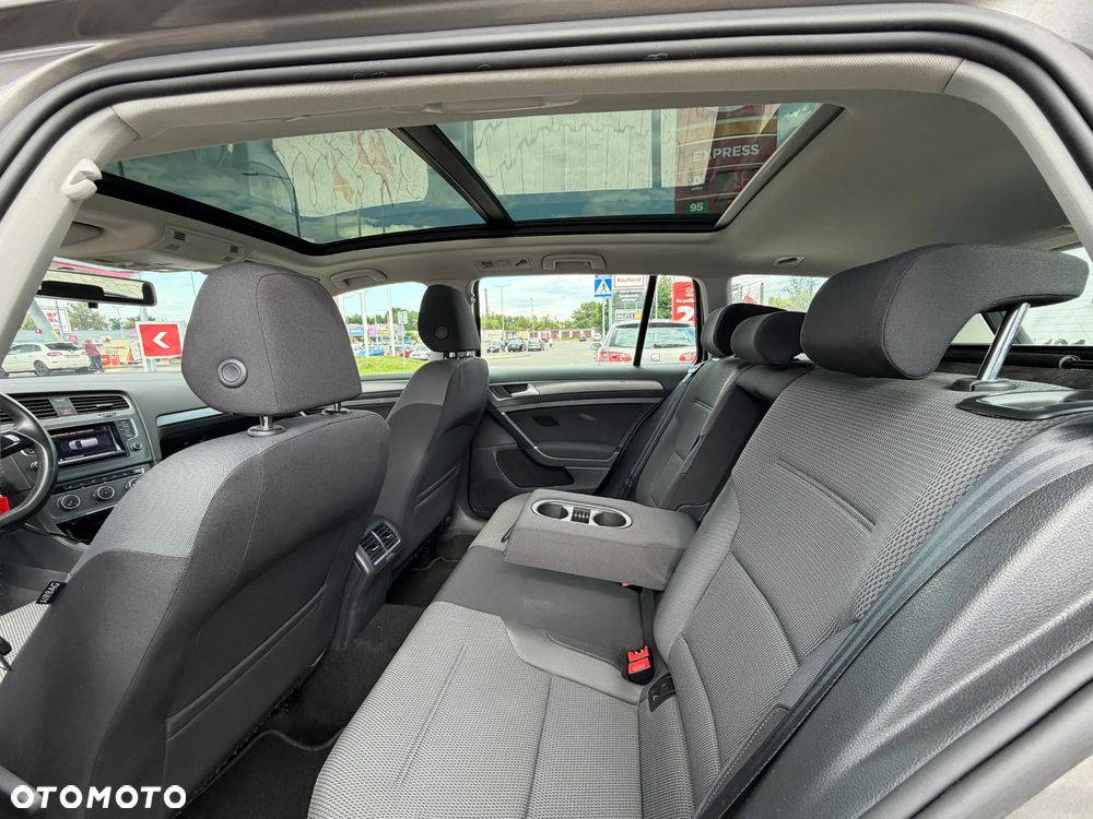 Volkswagen Golf 1.6 TDI Comfortline - 28