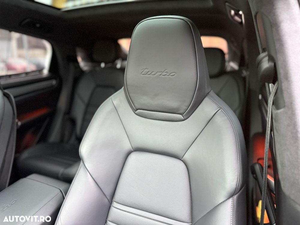 Porsche Cayenne Coupe - 12