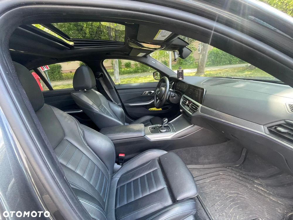 BMW Seria 3 M340i xDrive - 9
