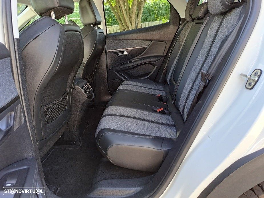 Peugeot 3008 1.5 BlueHDi Allure EAT8 - 10