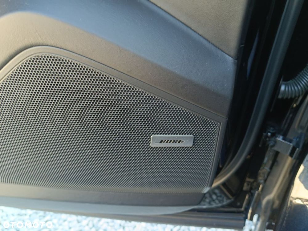 Porsche Cayenne - 29