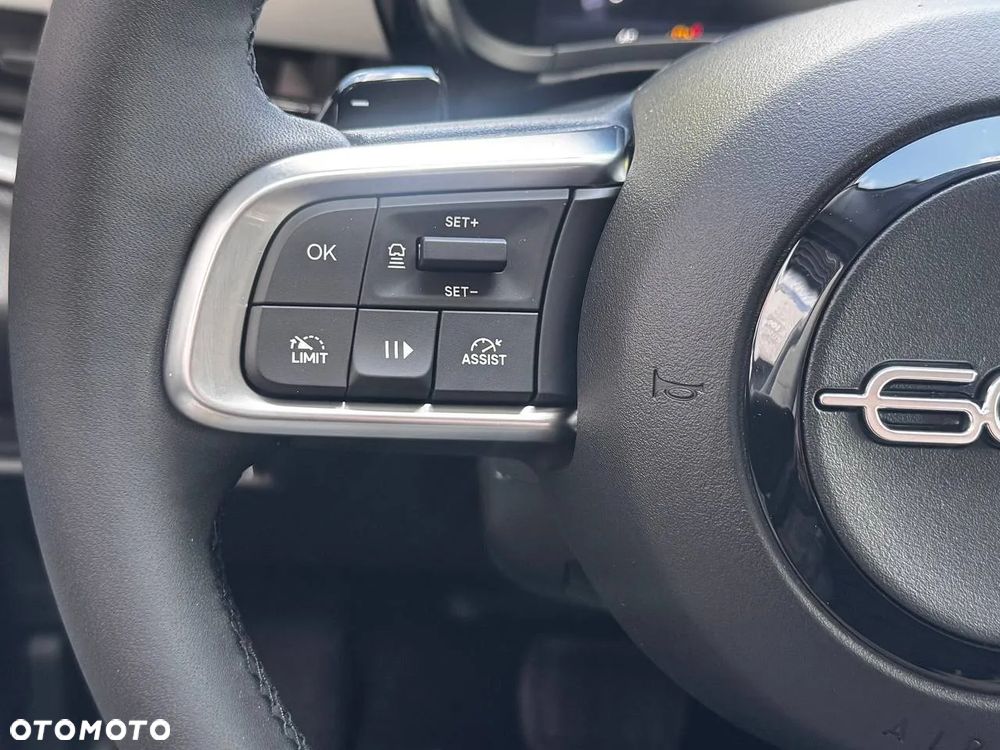 Fiat 600 1.2 Turbo Hybrid La Prima eDCT - 9