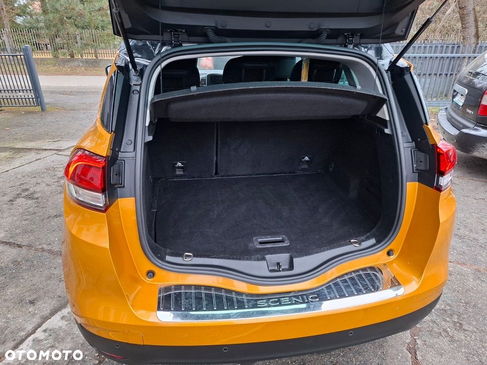 Renault Scenic 1.6 dCi Bose EDC - 9