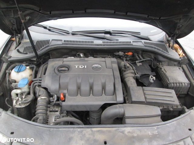 Dezmembrez Skoda Superb 2.0 TDI ,an 2010 ,cod motor BMM - 1