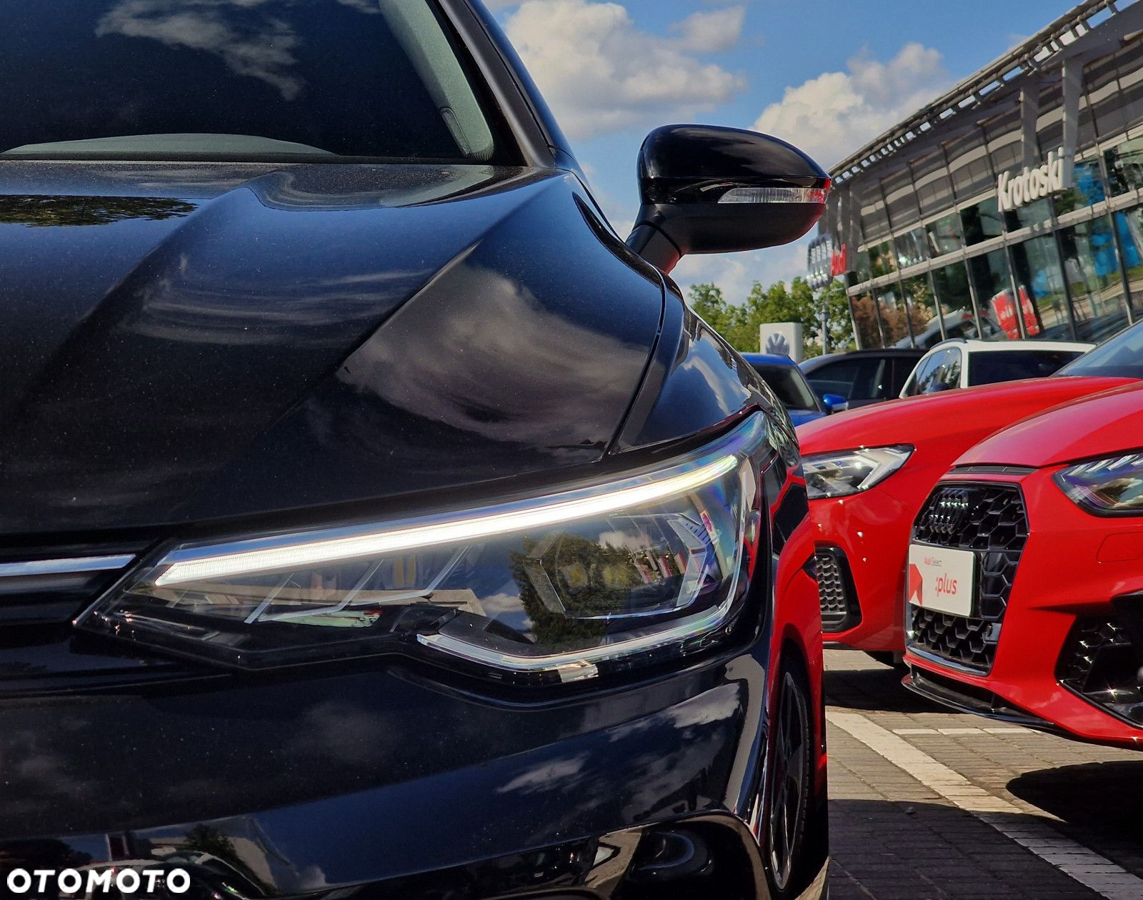 Volkswagen Golf - 10