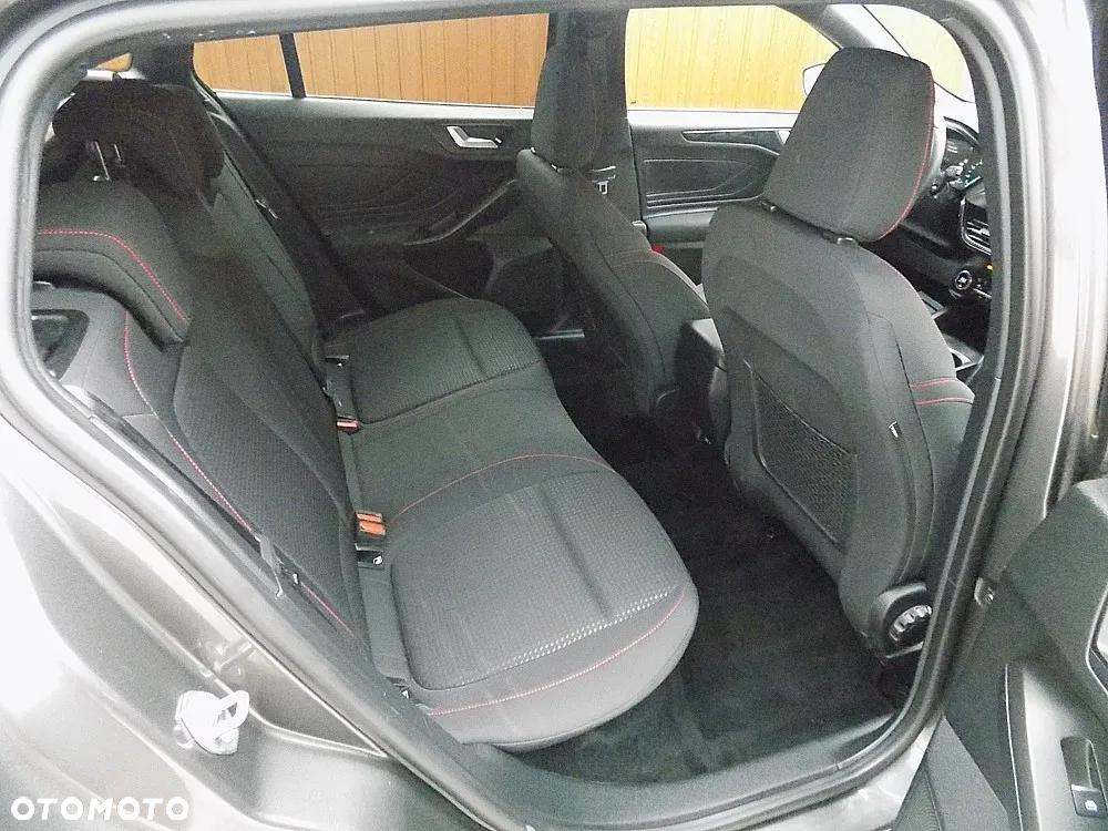 Ford Focus Turnier 1.5 EcoBlue Start-Stopp-System ST-LINE DESIGN - 7