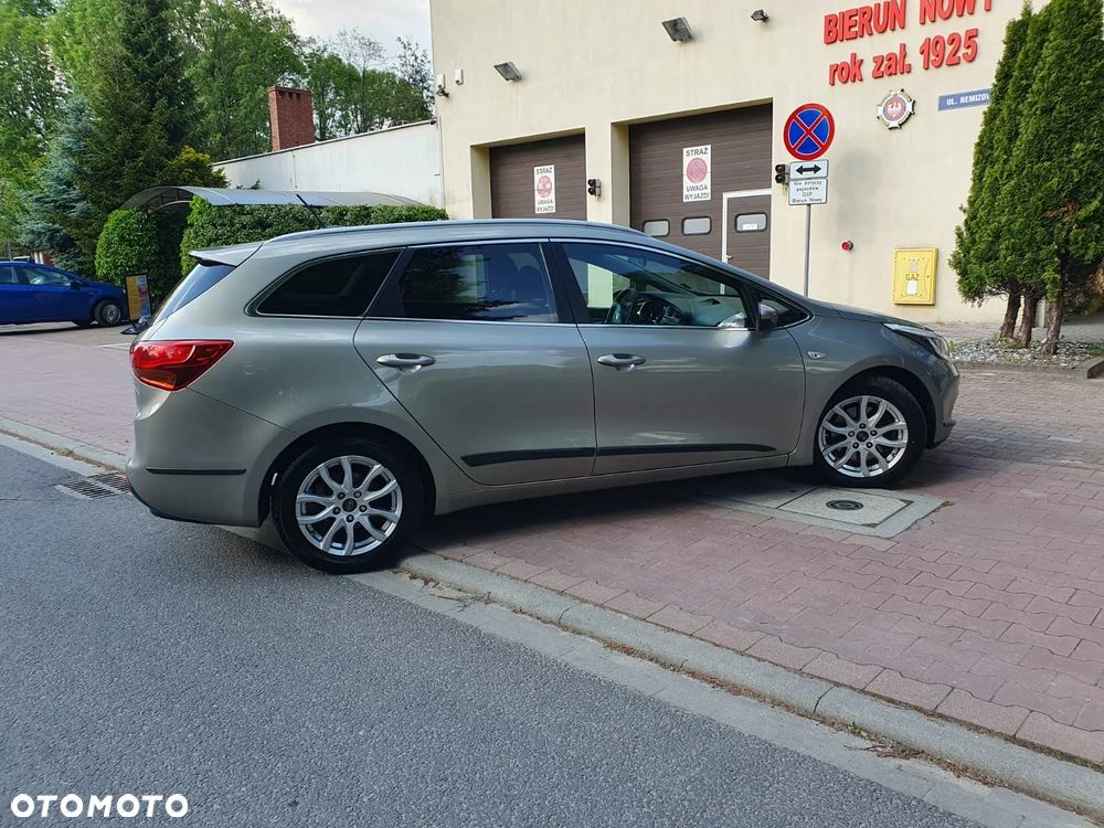 Kia Ceed 1.6 GDI XL - 33