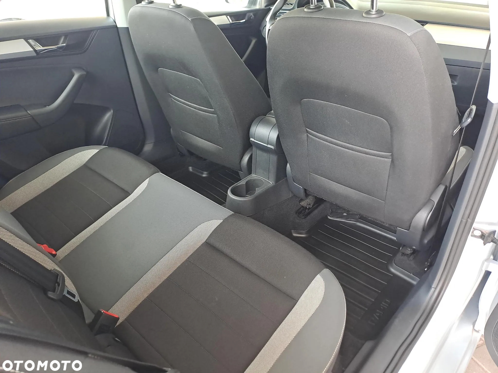 Skoda RAPID 1.0 TSI Ambition - 11