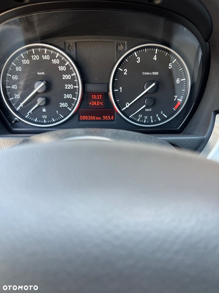 BMW Seria 3 325i Edition Sport - 20