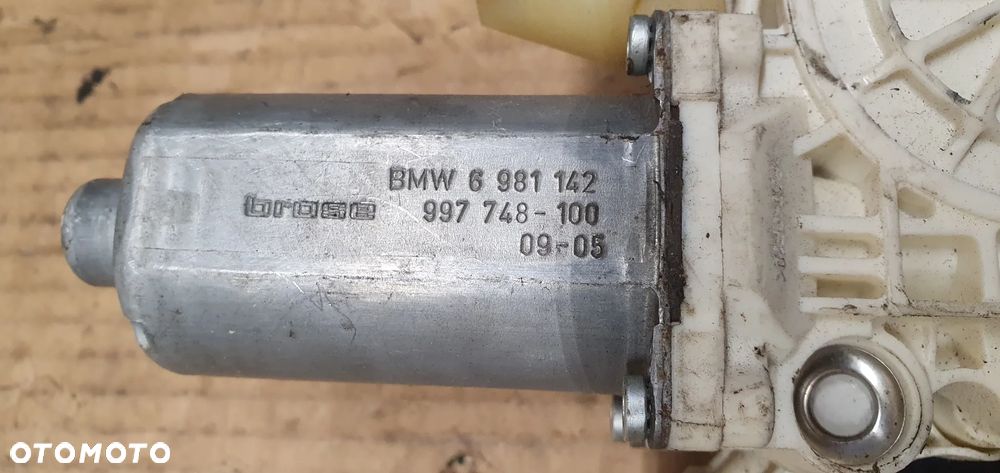 Mechanizm podnośnik szyby prawy przód BMW 5 E60 6981142 7184384E 7184742S - 5