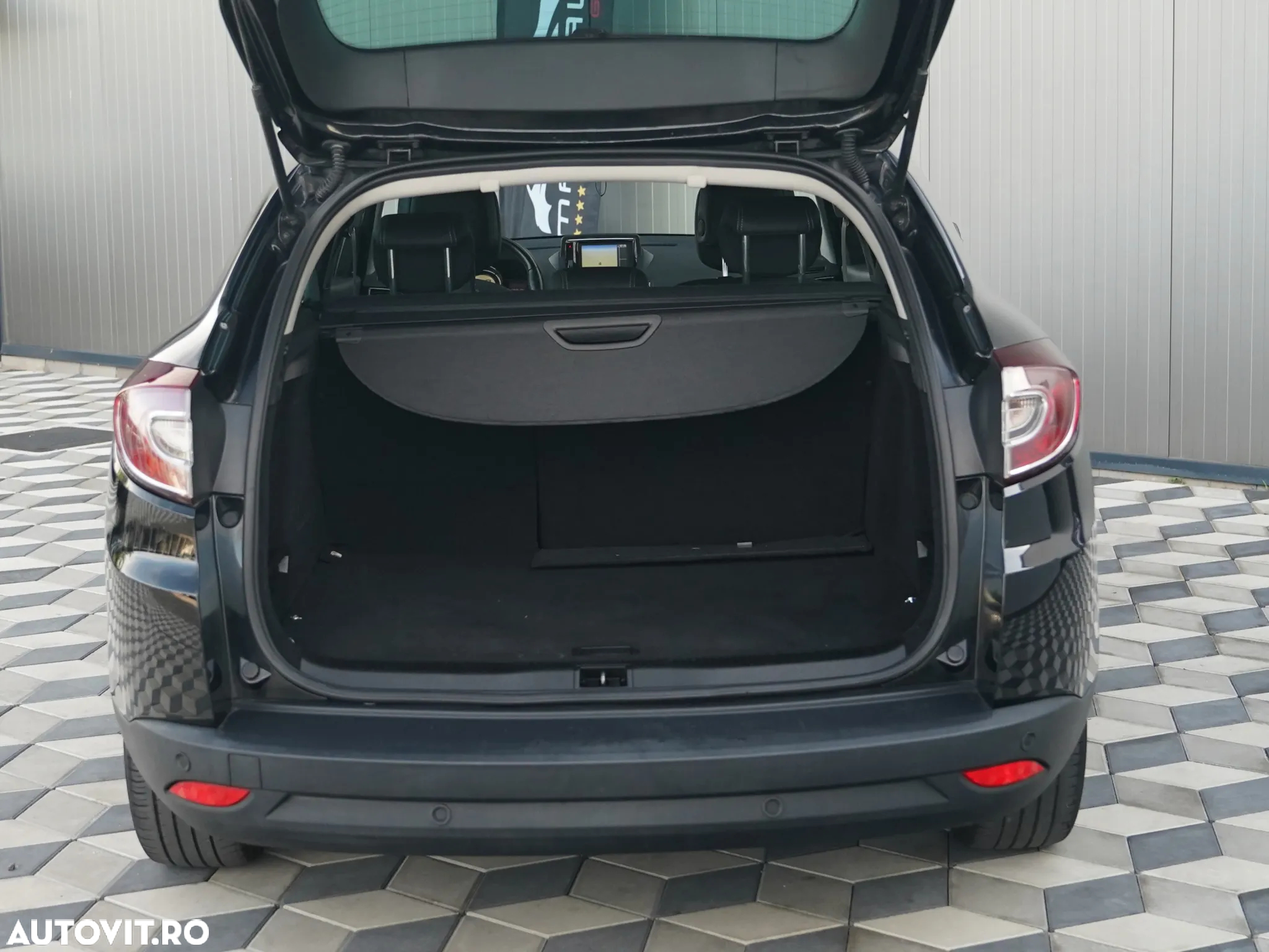 Renault Megane Grandtour TCe 130 Bose Edition - 40