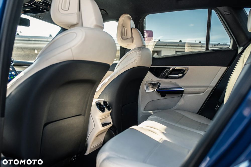 Mercedes-Benz GLC 220 d mHEV 4-Matic Avantgarde - 26