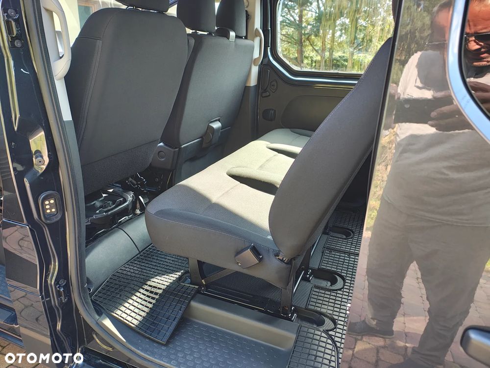 Renault Trafic SpaceClass 2.0 dCi EDC - 6