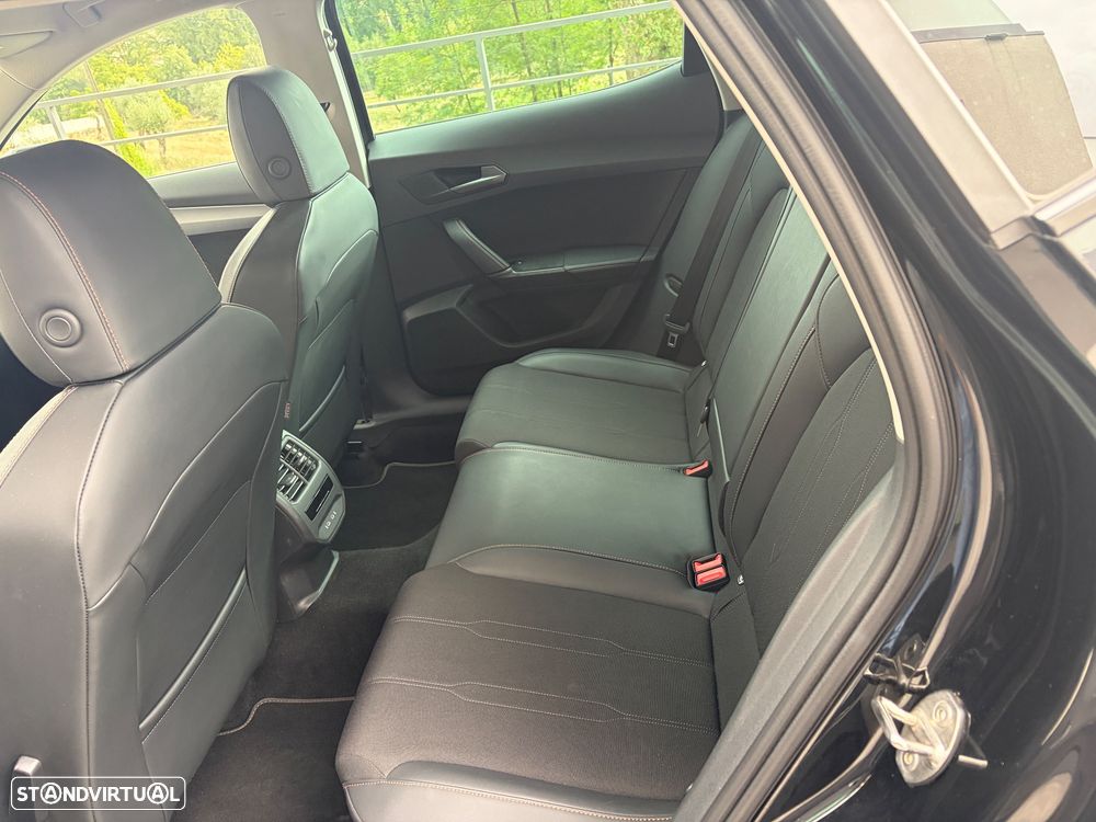 Cupra Formentor 1.4 e-Hybrid Sport DSG - 23