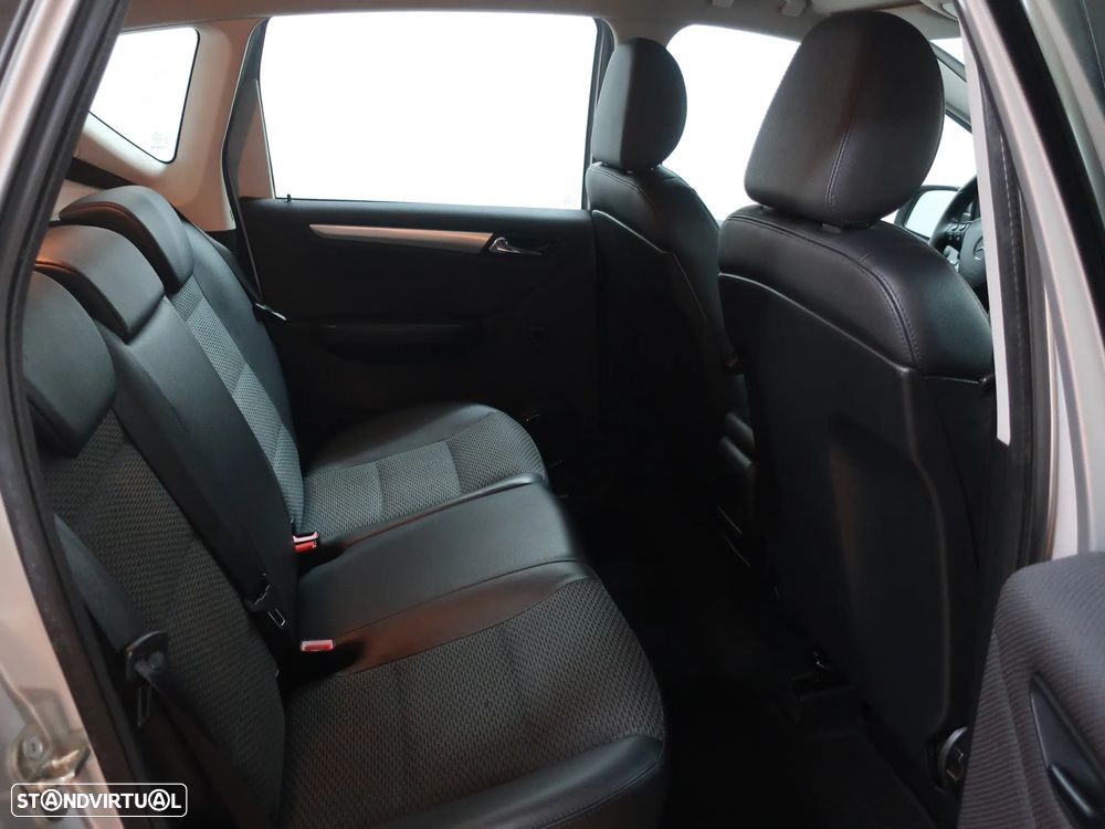 Mercedes-Benz A 180 CDI Avantgarde - 25