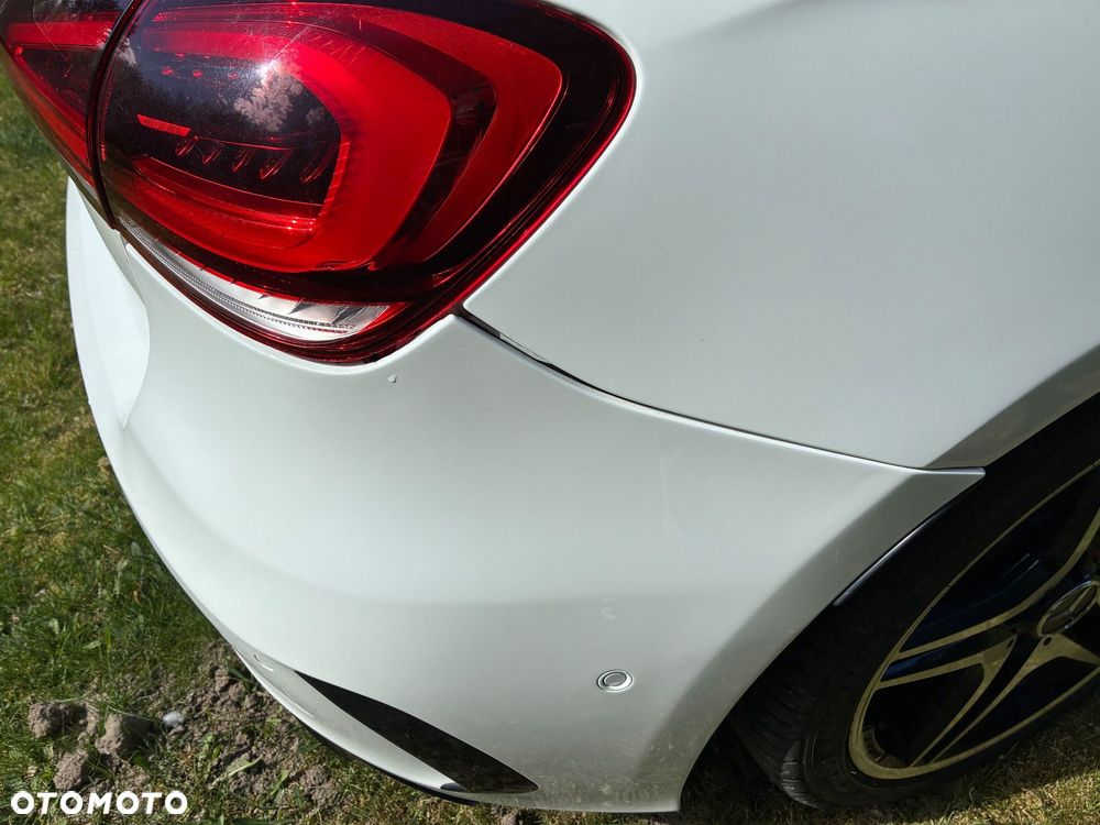 Mercedes-Benz Klasa A 35 AMG 4-Matic 7G-DCT - 11