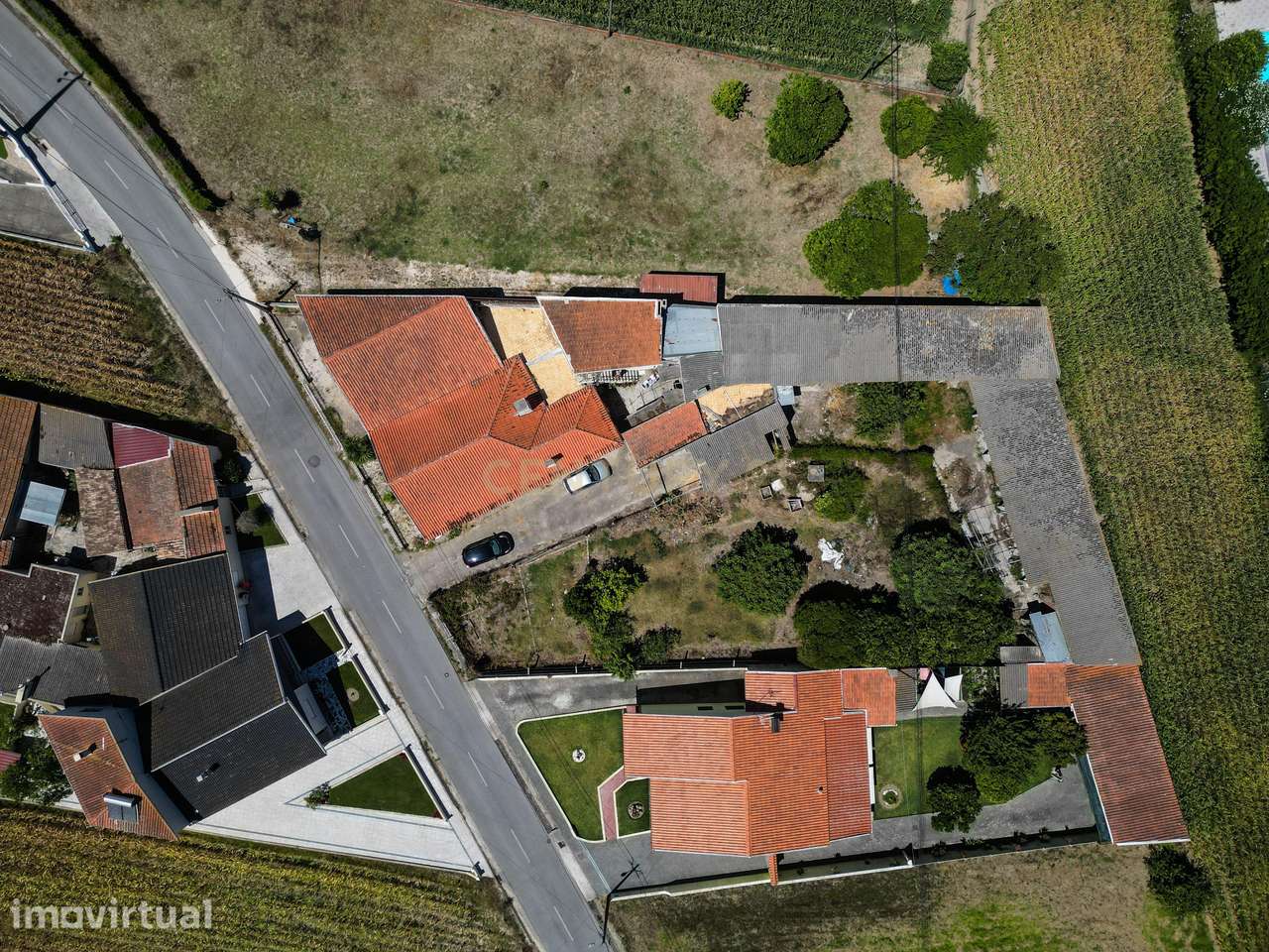 Moradia T5 com Jardim e Vista Campestre em Lavos, Figueira da Foz - Grande imagem: 4/56