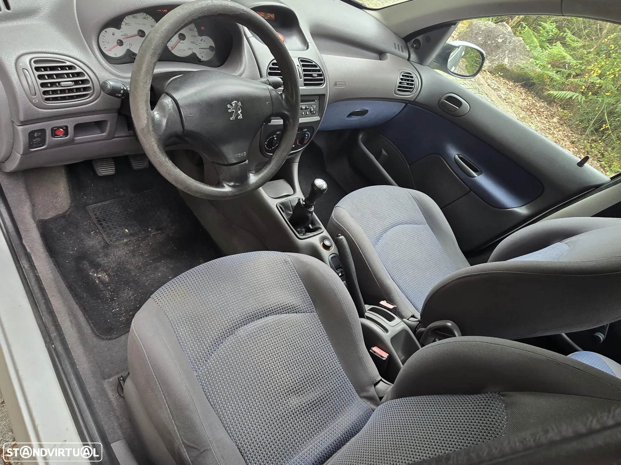 Peugeot 206 1.1 Color Line - 6