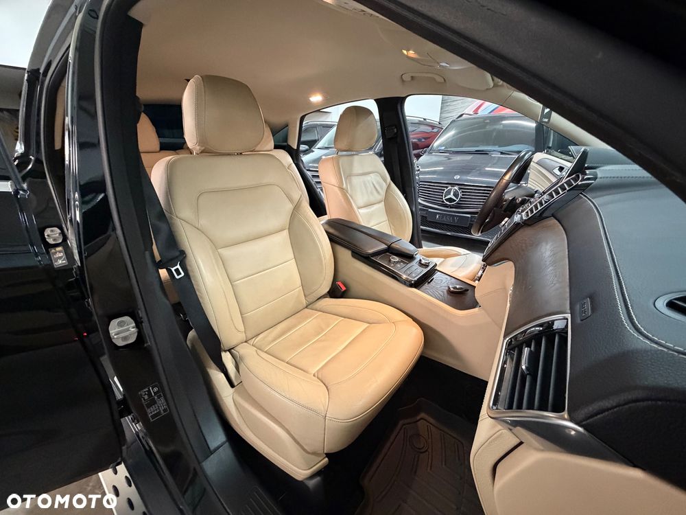 Mercedes-Benz GLE - 23