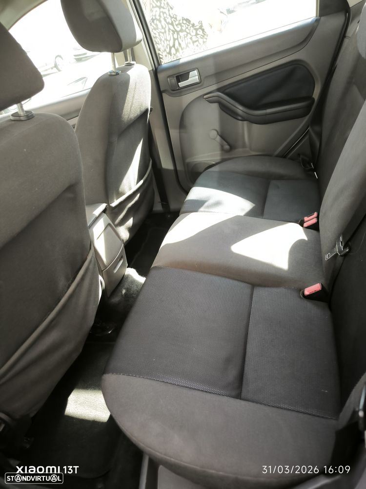 Ford Focus SW 1.6 TDCi Titanium - 6