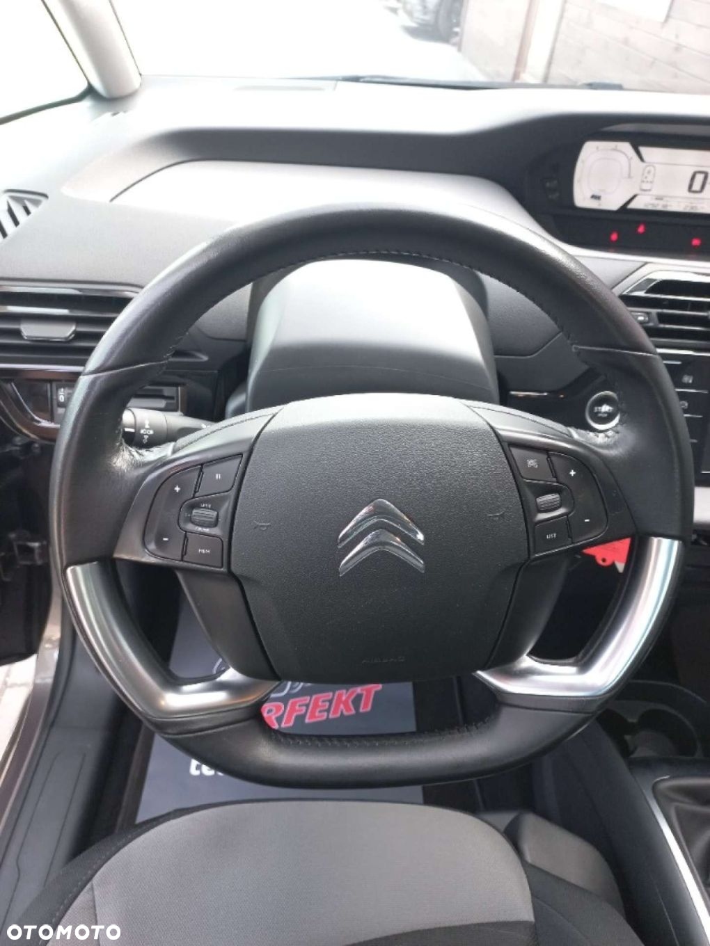 Citroën C4 Picasso - 12