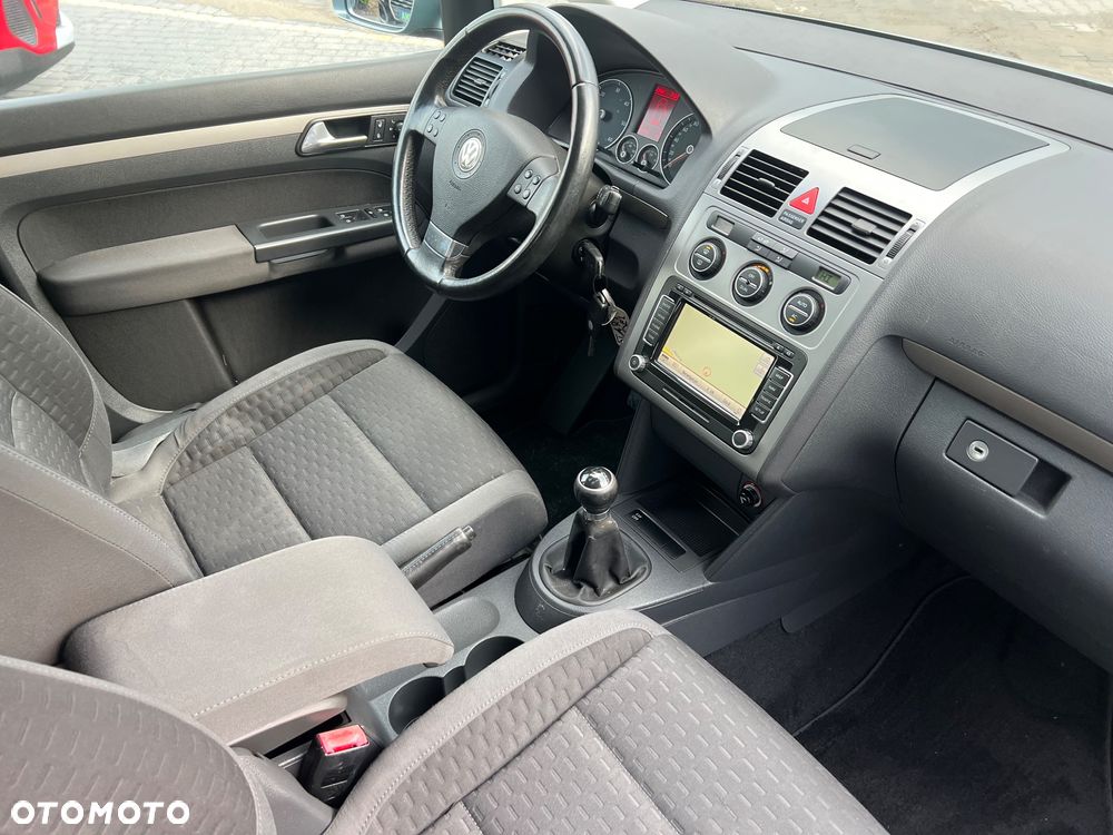 Volkswagen Touran 2.0 TDI Trendline - 24