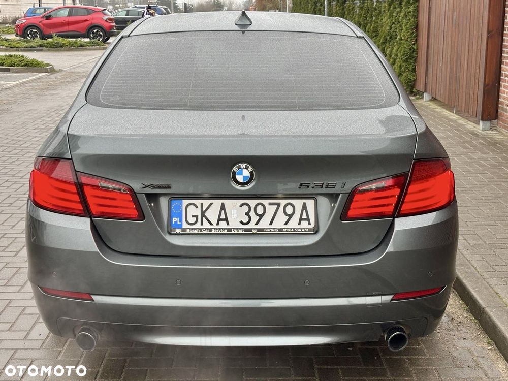 BMW Seria 5 535i Luxury Line - 30