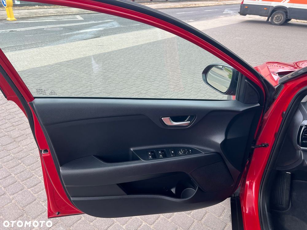 Kia Stonic 1.0 T-GDI DCT OPF Platinum Edition - 19