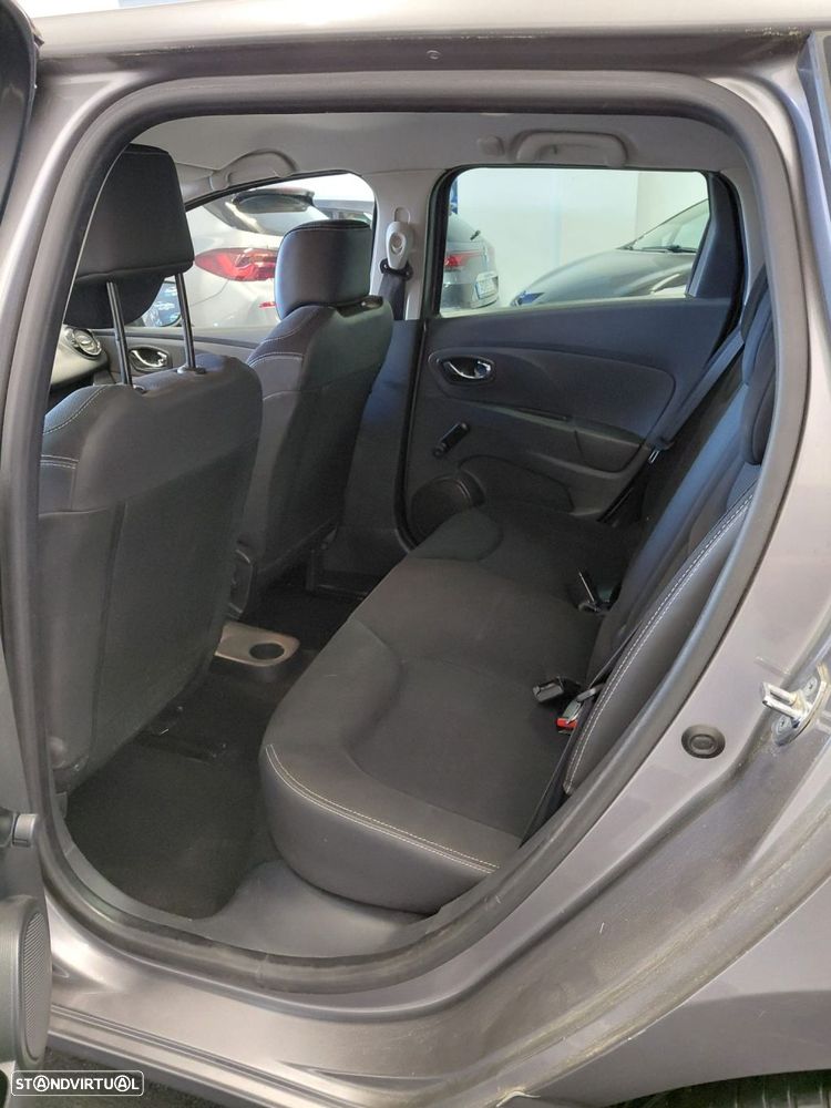 Renault Clio Sport Tourer 1.5 dCi Dynamique S - 11