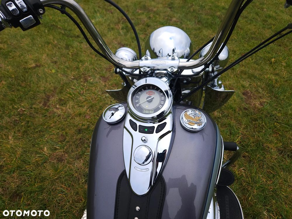 Harley-Davidson Softail Heritage Classic - 4