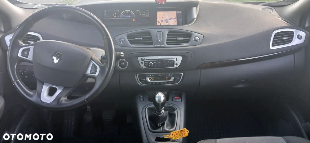 Renault Scenic - 12