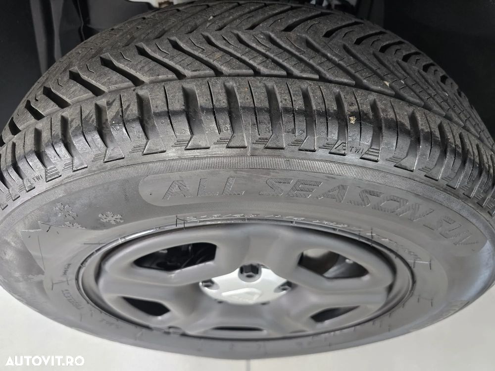 Dacia Duster Blue dCi 115 4WD Comfort - 35