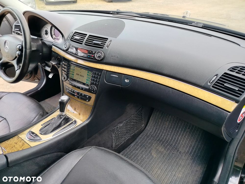 Mercedes-Benz Klasa E 420 CDI 7G-TRONIC Avantgarde DPF BusinessEDITION - 33