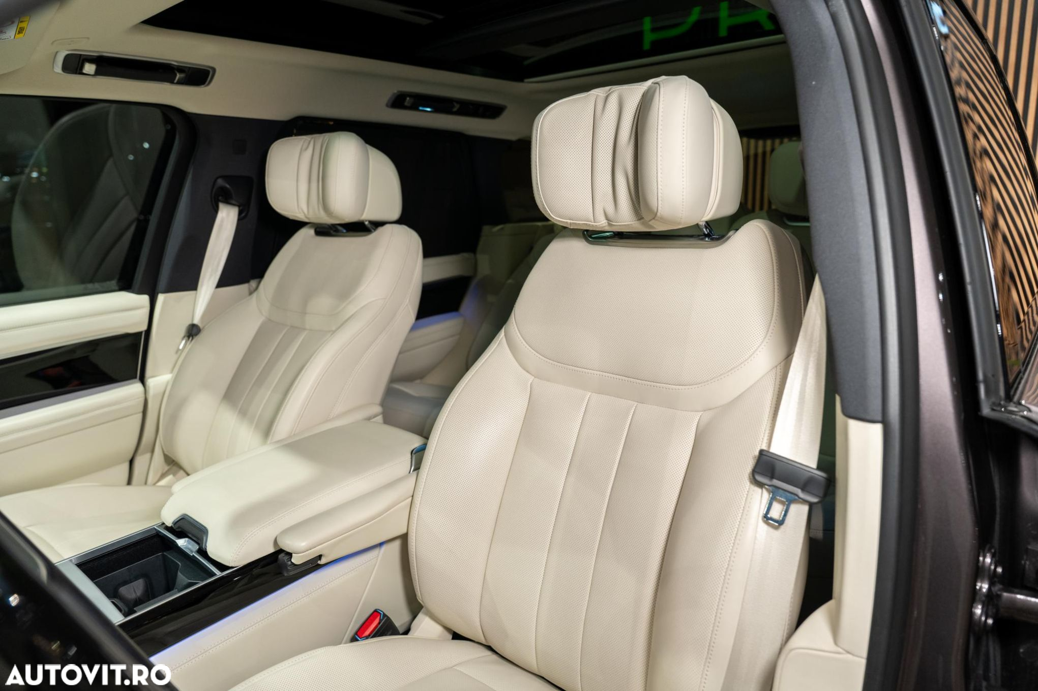 Land Rover Range Rover - 21
