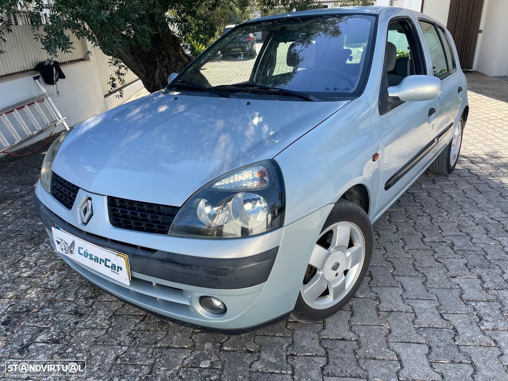 Renault Clio 1.2 16V Privilège - 3