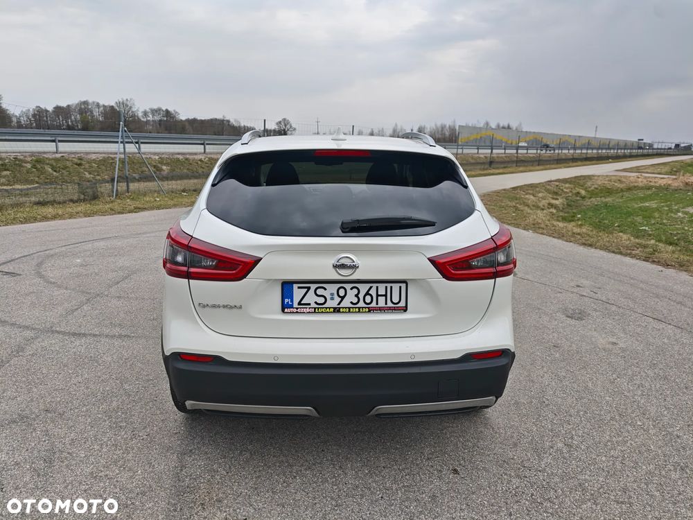 Nissan Qashqai 1.6 DIG-T Tekna - 6