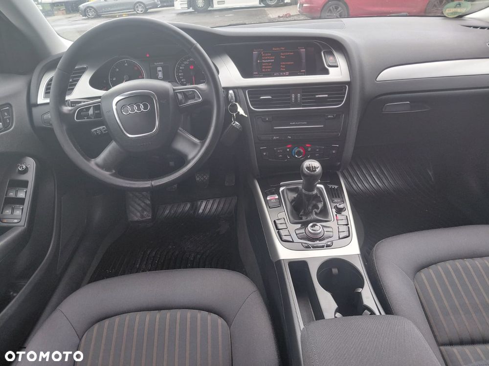Audi A4 Avant - 11