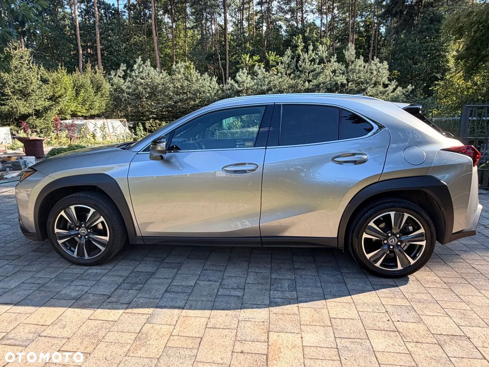 Lexus UX 250h GPF Business 2WD - 3